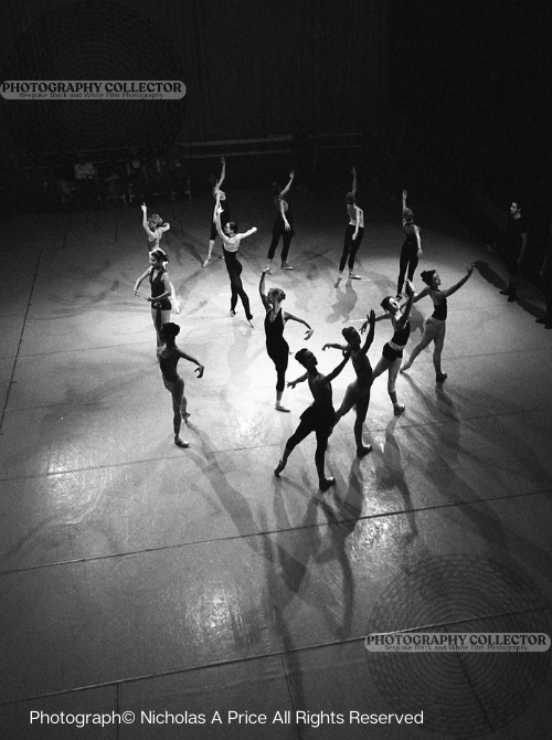 THE BALLET CIRCLE - Photograph© Nicholas A Price All Rights Reserved